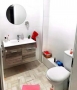 Соседка в 4-х комнатной квартире. В Герцлии новый район Галил Ям. 110 г. Туалет и душ для каждого. Солнечная терраса....